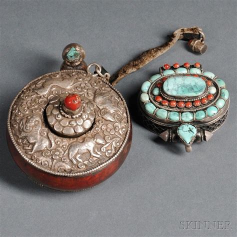 The Role of Amulet Boxes in Rituals and Ceremonies